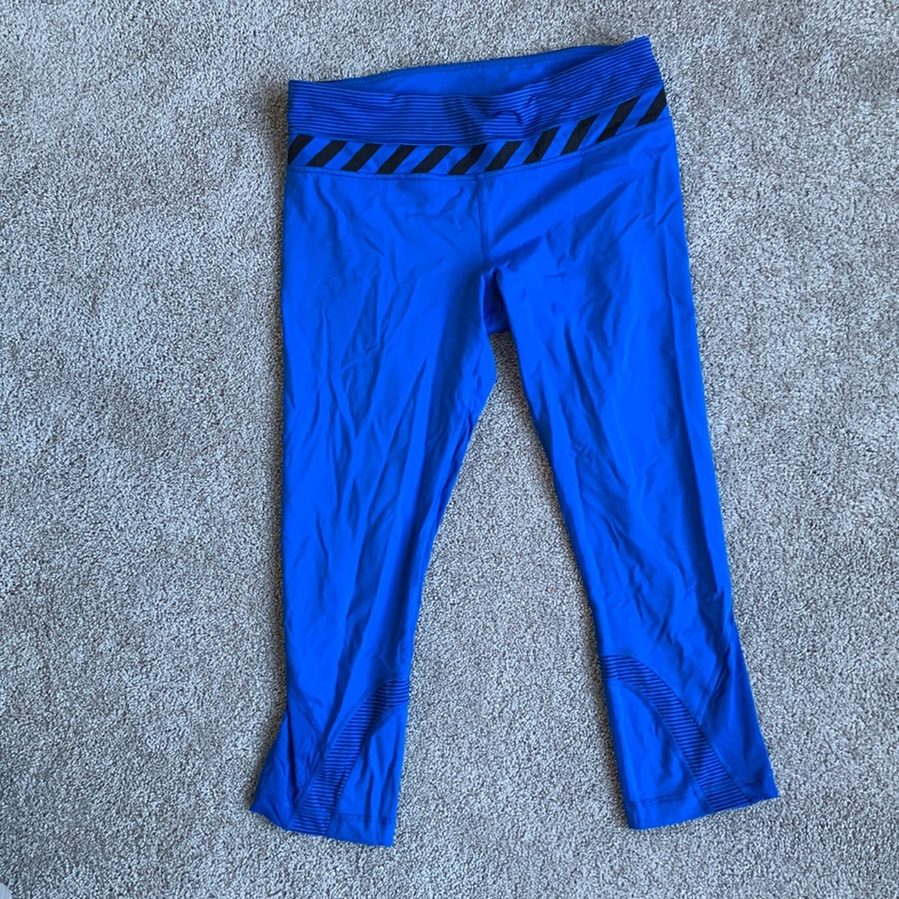 Lululemon running tight